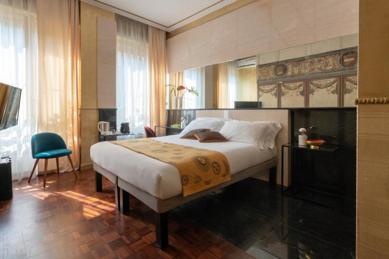 Riviere Private Rooms Alla Scala Mailand Exterior foto